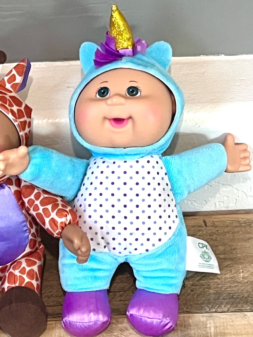 Cabbage Patch Kids Cuties Plush Lot of 3 Shark Giraffe Unicorn 9" Dolls - Picture 2 of 11